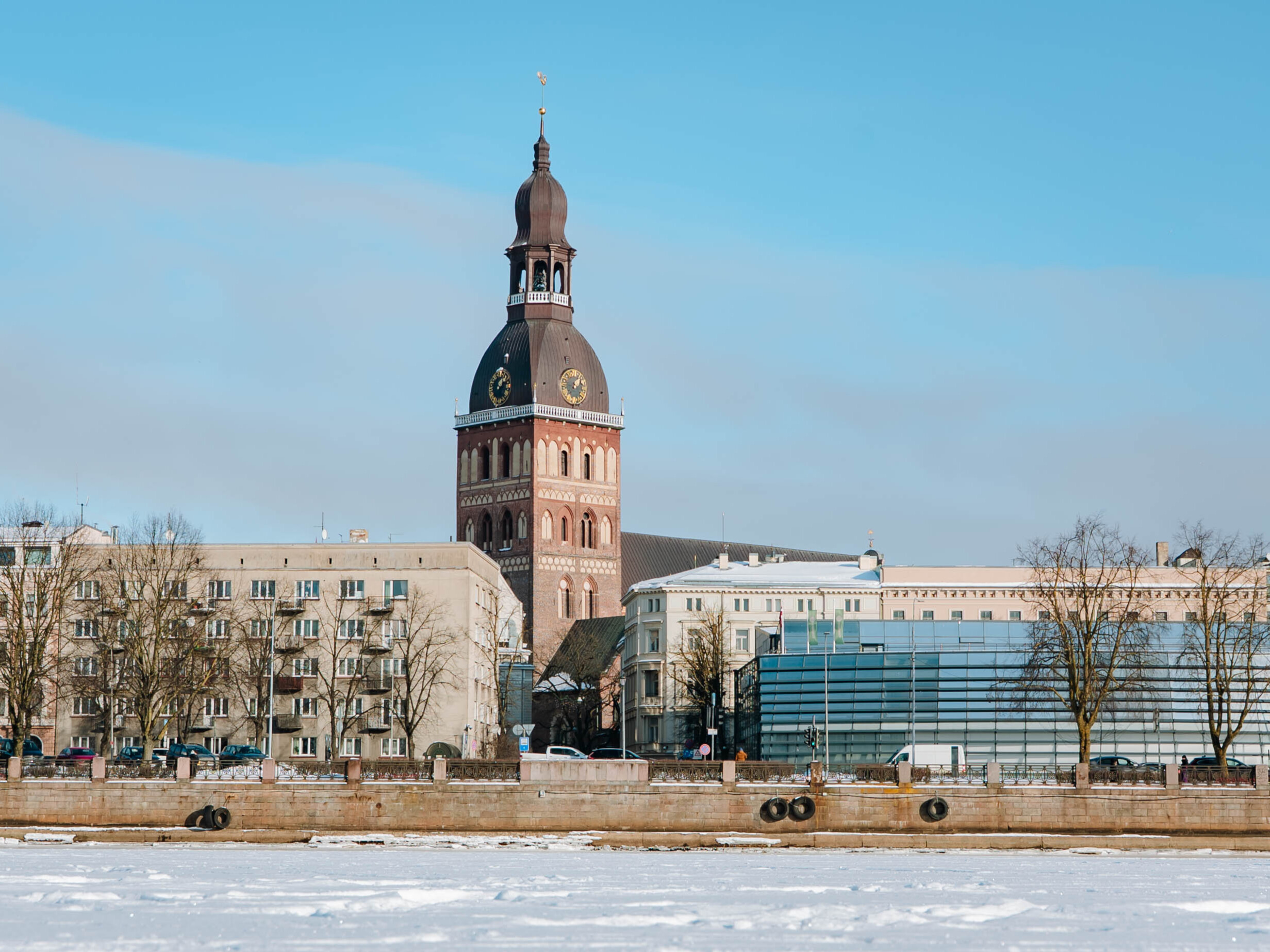 Vēl pieejami 77 000 EUR atbalsts komerctelpām RVC-AZ: piesakies līdz 31. augustam 