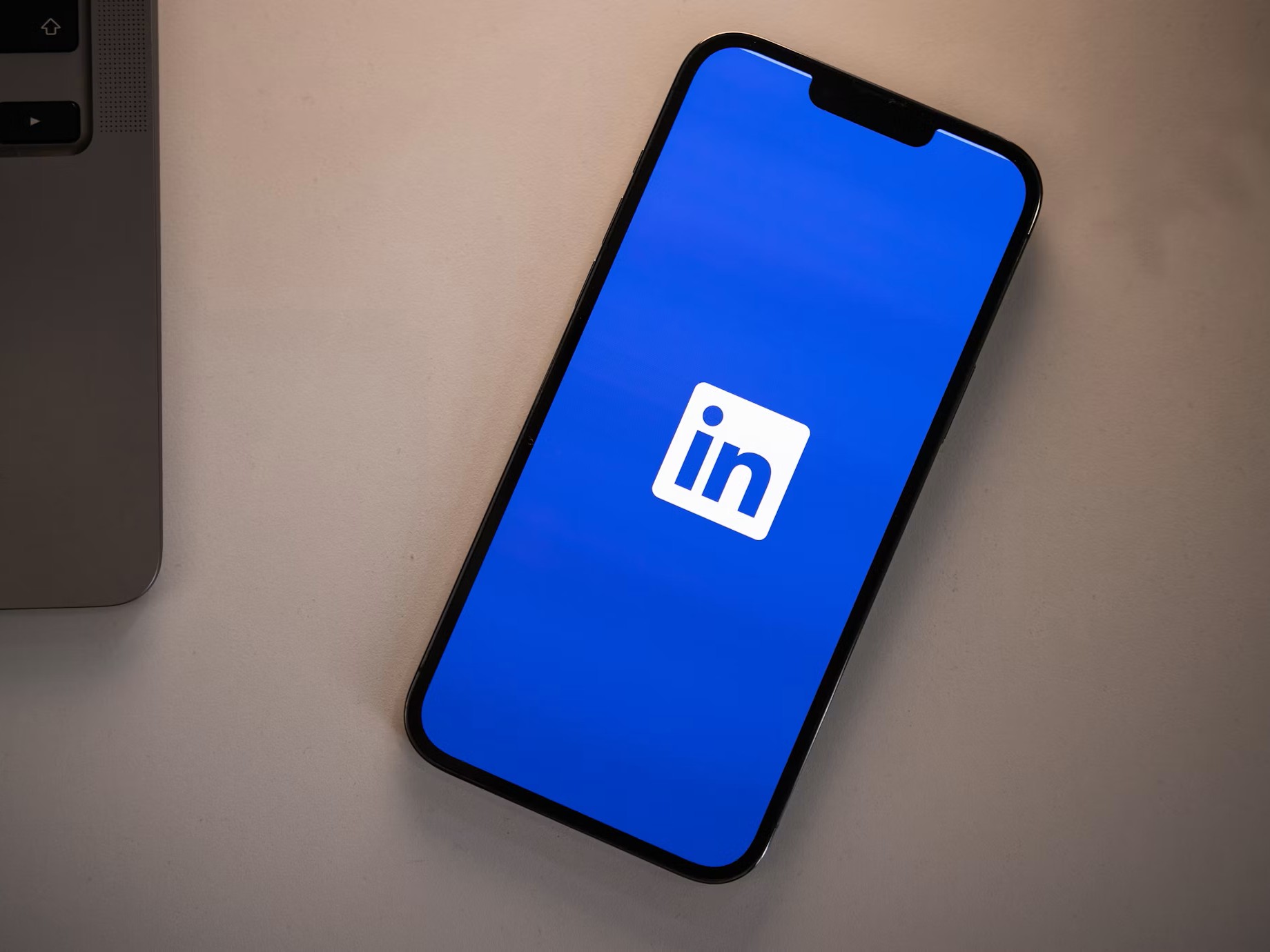Rīgas uzņēmēju atbalsta kontaktpunkts tagad arī LinkedIn